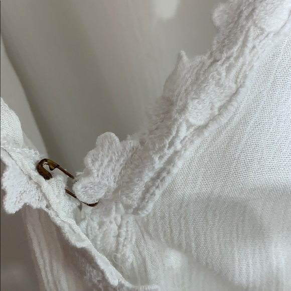 Lulu’s boho v neck crop top short bell sleeve top women’s small - Picture 5 of 8